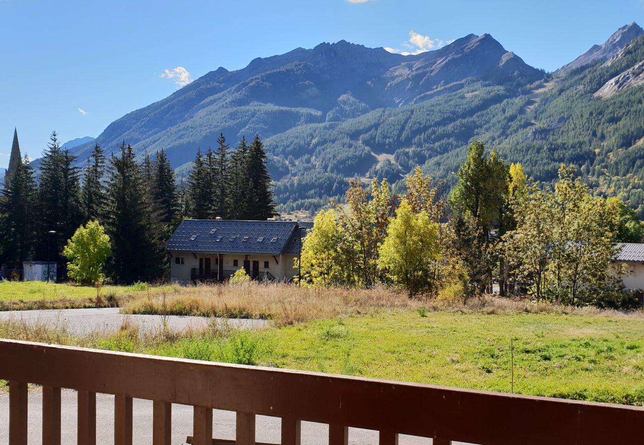 Appartement à Le Monêtier-les-Bains - Studio coin montagne avec jardin 