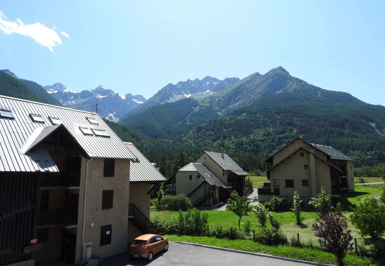 Appartement à Le Monêtier-les-Bains - Appartement T4 en duplex