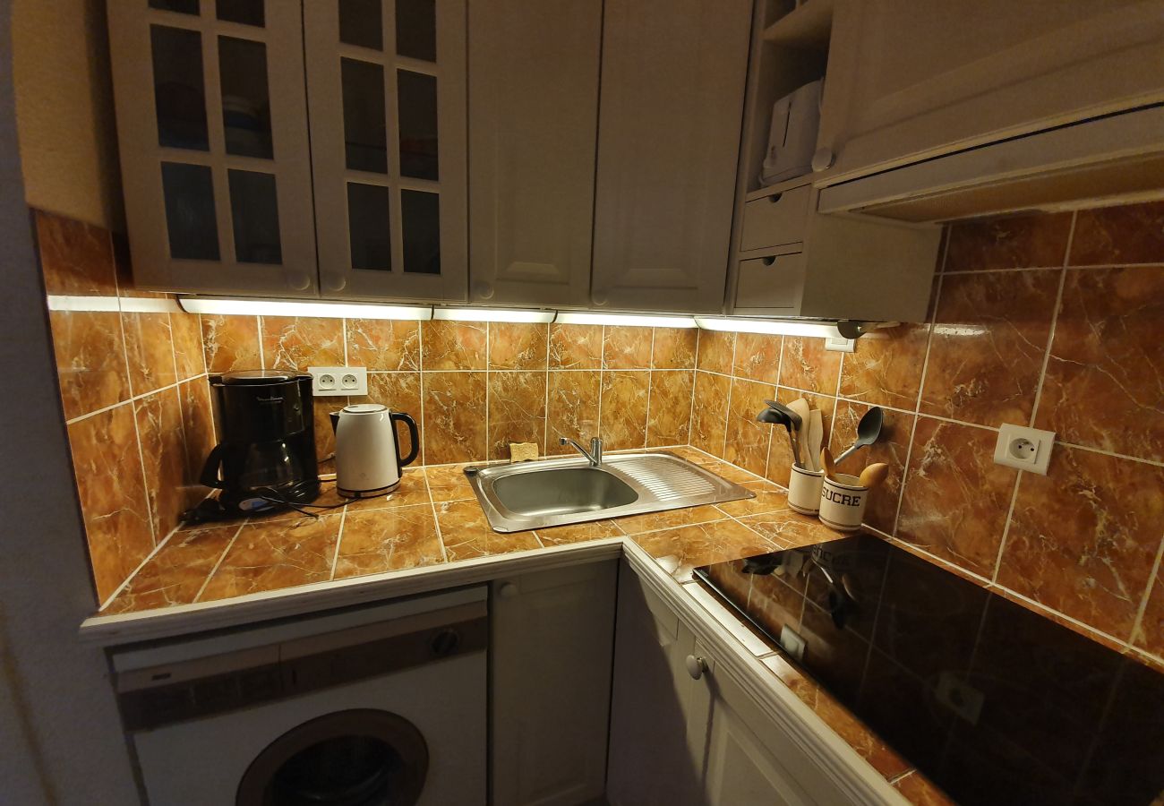 Appartement à Briançon - Grand studio + coin montagne au pied des pistes - 4 personnes 