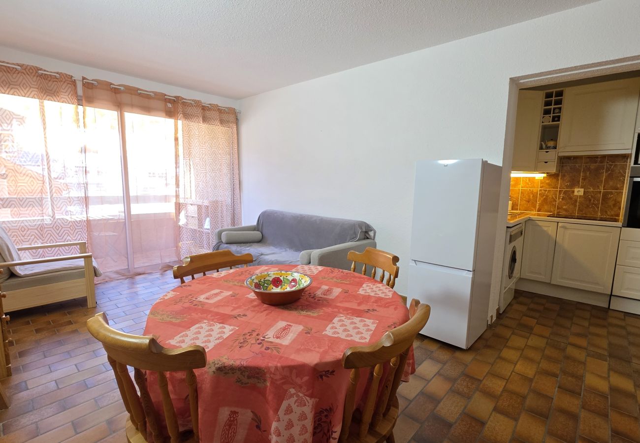 Appartement à Briançon - Grand studio + coin montagne au pied des pistes - 4 personnes 