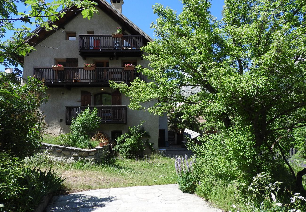 Appartement à La Salle-les-Alpes - Superbe maison de village au pied des pistes