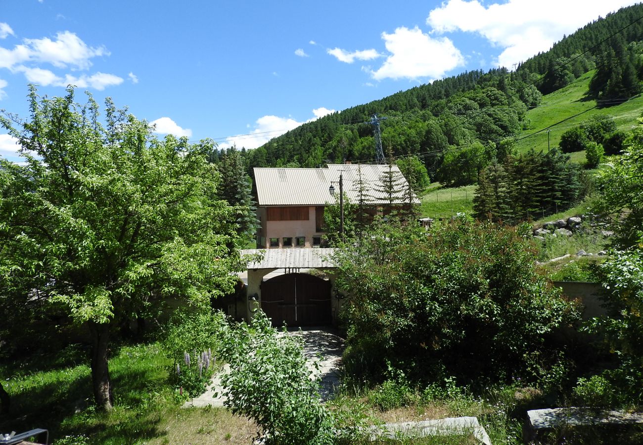 Appartement à La Salle-les-Alpes - Superbe maison de village au pied des pistes