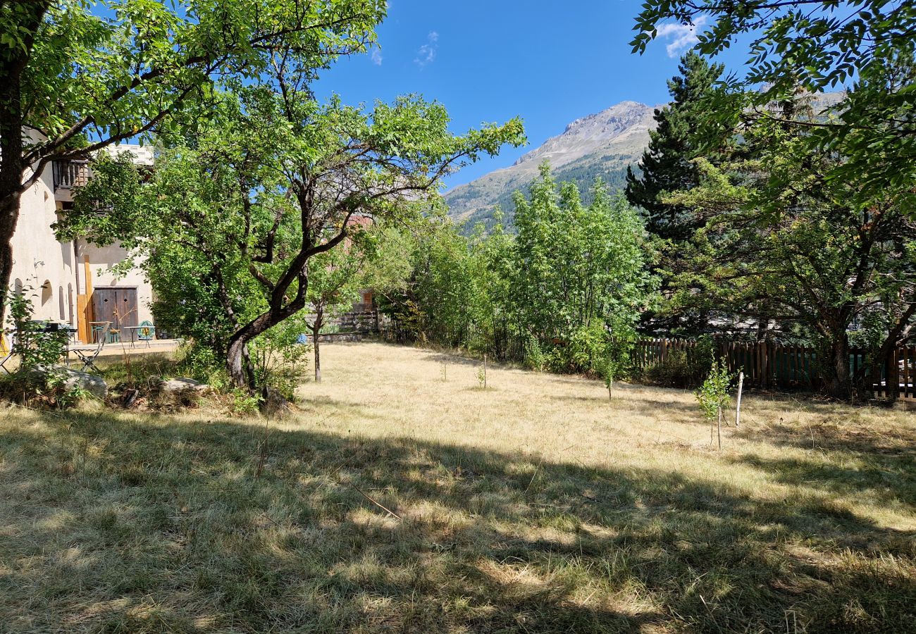 Appartement à La Salle-les-Alpes - Superbe maison de village au pied des pistes