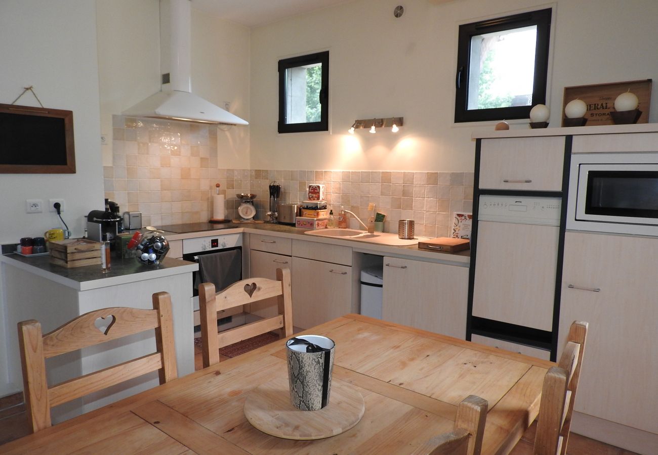 Appartement à La Salle-les-Alpes - Coquet T3 -6 personnes à deux pas des remontées