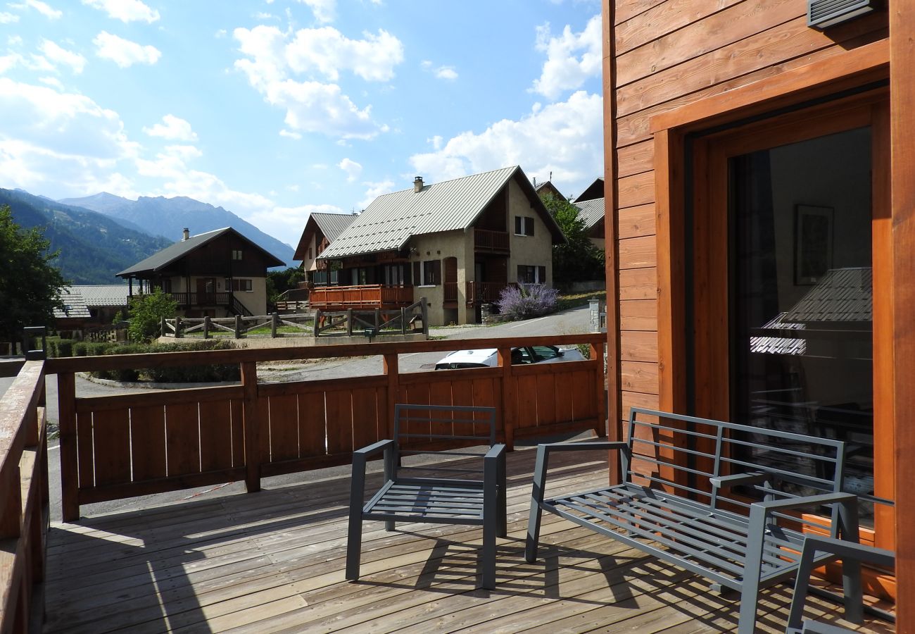 Chalet à Saint-Chaffrey - Beau chalet 8 personnes à Saint Chaffrey