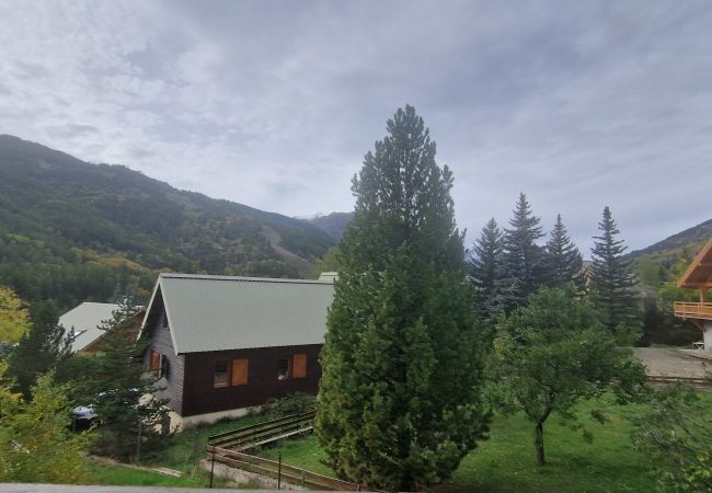 Chalet à Saint-Chaffrey - Chaleureux chalet pour 6 personnes, Saint-Chaffrey Chalet à Saint-Chaffrey - Chaleureux chalet pour 6 personnes, Saint-Chaffrey