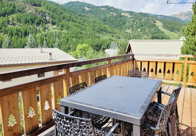 Chalet à Saint-Chaffrey - Chaleureux chalet pour 6 personnes, Saint-Chaffrey Chalet à Saint-Chaffrey - Chaleureux chalet pour 6 personnes, Saint-Chaffrey