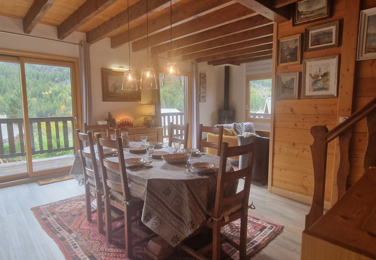 Chalet à Saint-Chaffrey - Chaleureux chalet ** pour 6 personnes, Saint-Chaffrey
