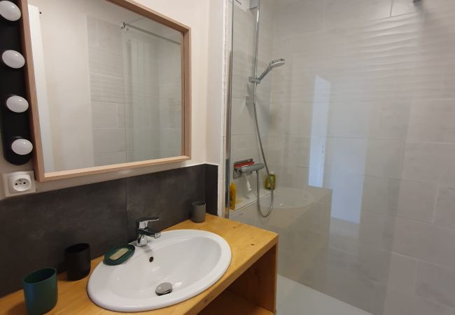 Maison à Puy-Saint-Pierre - Spacieuse maison pour 10 personnes. Maison à Puy-Saint-Pierre - Spacieuse maison pour 10 personnes.