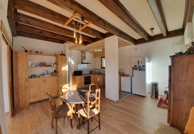 Maison à Puy-Saint-Pierre - Spacieuse maison pour 10 personnes. Maison à Puy-Saint-Pierre - Spacieuse maison pour 10 personnes.