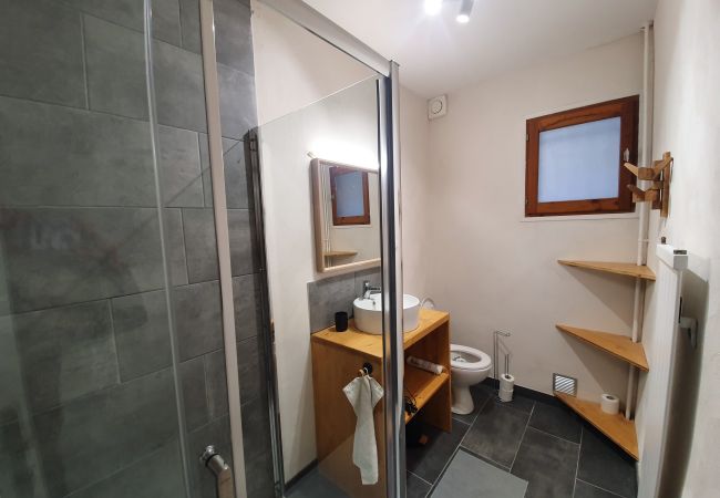 Maison à Puy-Saint-Pierre - Spacieuse maison pour 10 personnes. Maison à Puy-Saint-Pierre - Spacieuse maison pour 10 personnes.