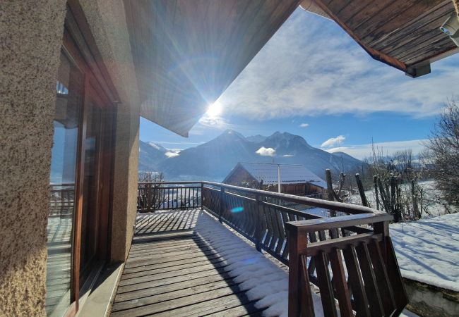 Maison à Puy-Saint-Pierre - Spacieuse maison pour 10 personnes. Maison à Puy-Saint-Pierre - Spacieuse maison pour 10 personnes.