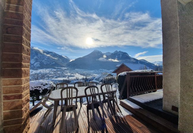 Maison à Puy-Saint-Pierre - Spacieuse maison pour 10 personnes. Maison à Puy-Saint-Pierre - Spacieuse maison pour 10 personnes.