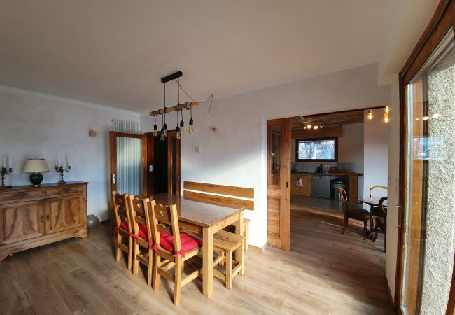 Maison à Puy-Saint-Pierre - Spacieuse maison pour 10 personnes. Maison à Puy-Saint-Pierre - Spacieuse maison pour 10 personnes.