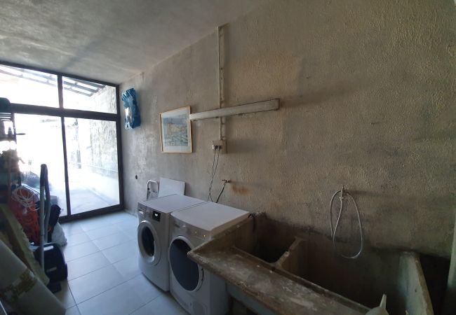 Maison à Puy-Saint-Pierre - Spacieuse maison pour 10 personnes. Maison à Puy-Saint-Pierre - Spacieuse maison pour 10 personnes.