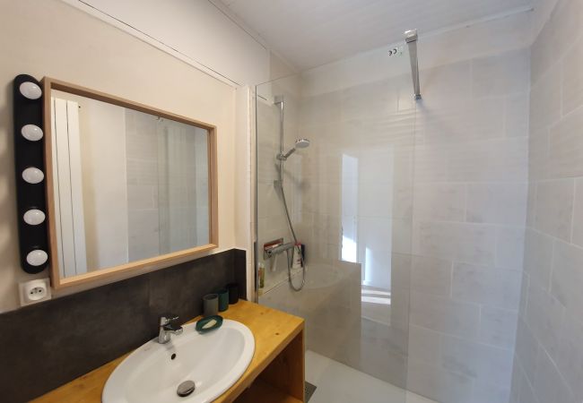 Maison à Puy-Saint-Pierre - Spacieuse maison pour 10 personnes. Maison à Puy-Saint-Pierre - Spacieuse maison pour 10 personnes.