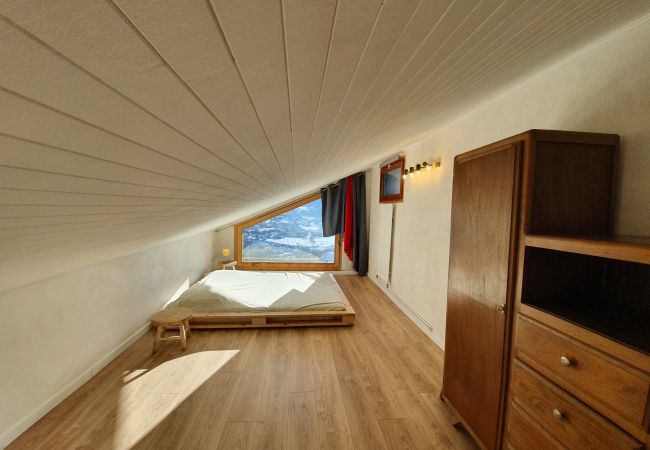 Maison à Puy-Saint-Pierre - Spacieuse maison pour 10 personnes. Maison à Puy-Saint-Pierre - Spacieuse maison pour 10 personnes.