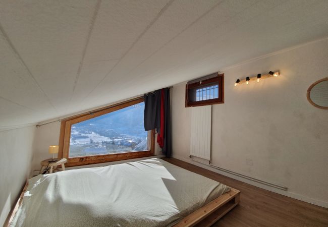 Maison à Puy-Saint-Pierre - Spacieuse maison pour 10 personnes. Maison à Puy-Saint-Pierre - Spacieuse maison pour 10 personnes.