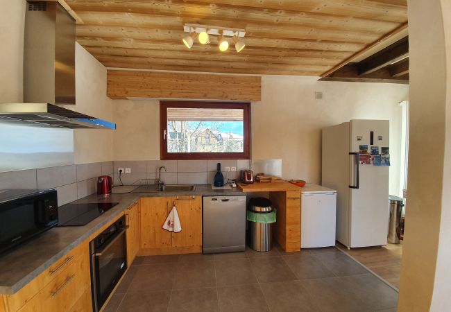 Maison à Puy-Saint-Pierre - Spacieuse maison pour 10 personnes. Maison à Puy-Saint-Pierre - Spacieuse maison pour 10 personnes.