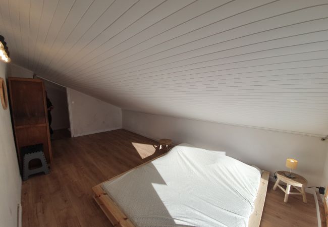 Maison à Puy-Saint-Pierre - Spacieuse maison pour 10 personnes. Maison à Puy-Saint-Pierre - Spacieuse maison pour 10 personnes.