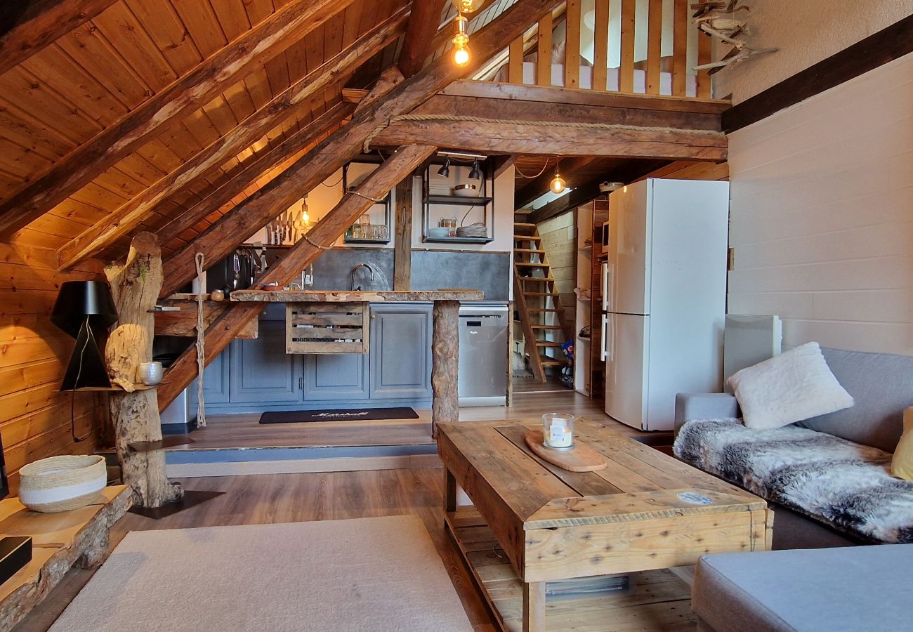 Appartement à Le Monêtier-les-Bains - Coquet T2 mezzanine en duplex au cachet montagne