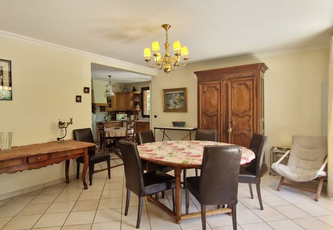 Maison à Chantemerle - Maison familiale 8-10 personnes Chantemerle Maison à Chantemerle - Maison familiale 8-10 personnes Chantemerle