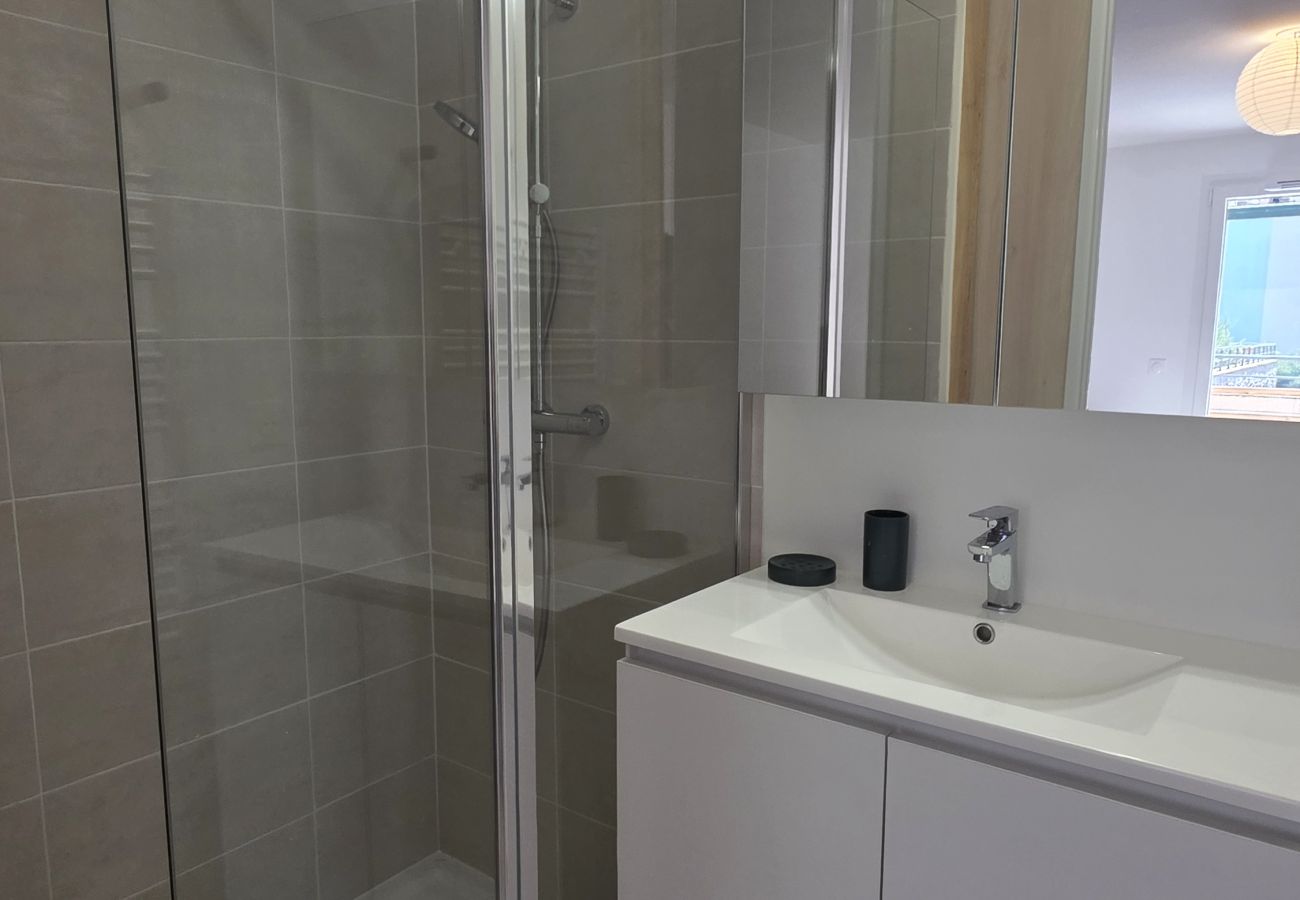 Appartement à Briançon - T3 NEUF à 150m des remontées