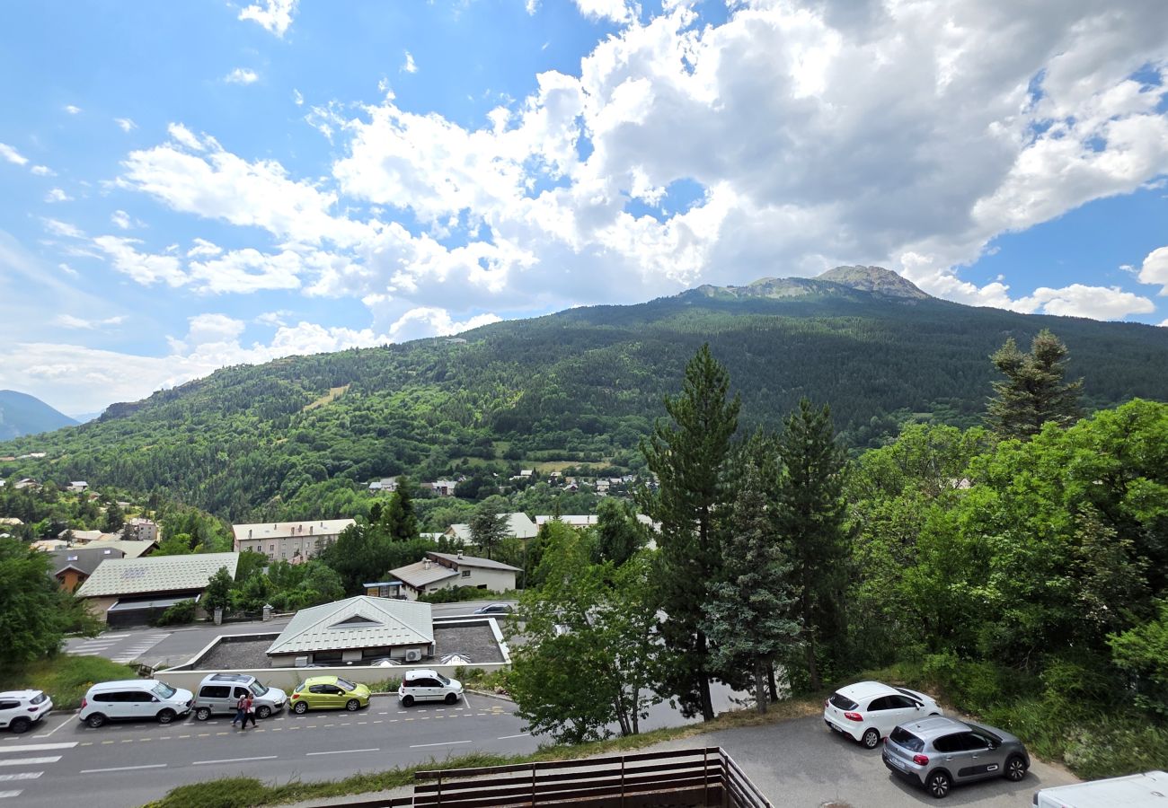 Appartement à Briançon -  Échappée poétique face aux cîmes de Briançon - 2-3 personnes 