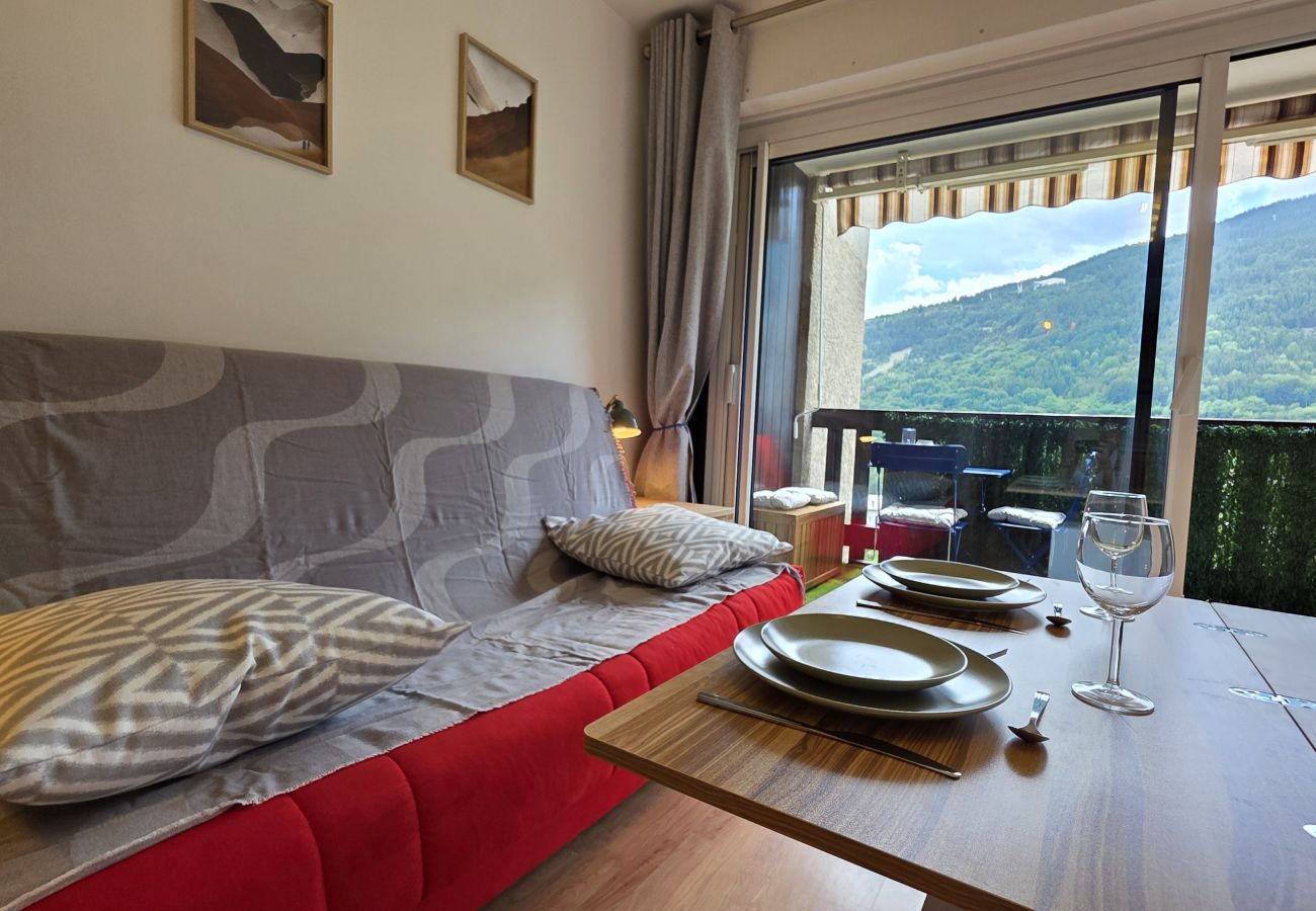 Appartement à Briançon -  Échappée poétique face aux cîmes de Briançon - 2-3 personnes 